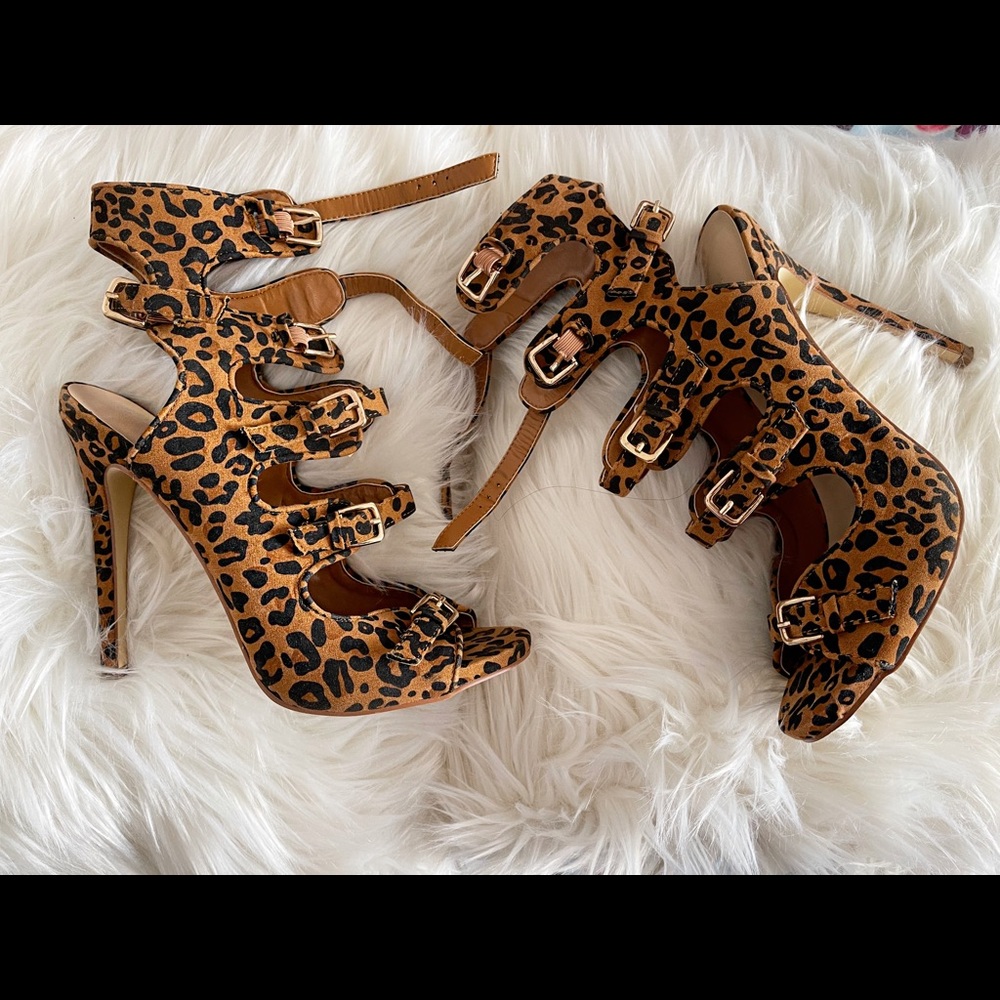 Women Leopard Heels ♥️